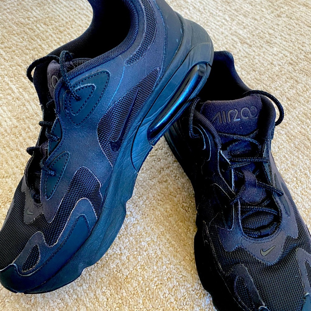 Nike Air 200 women’s size 11